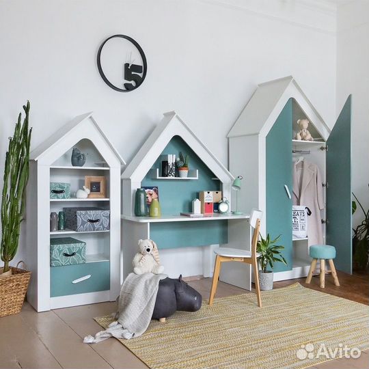 Письменный стол домик