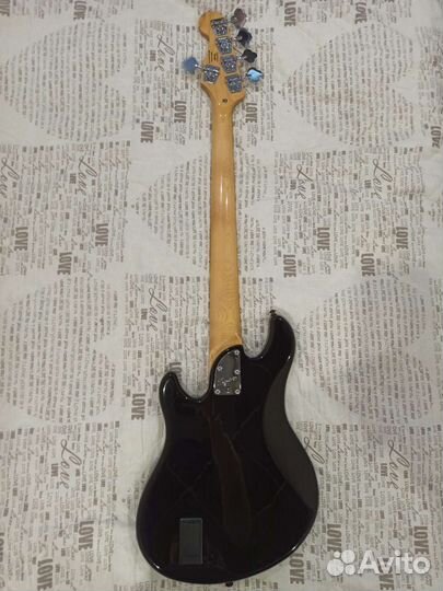 Бас-гитара пятиструнная Squier Deluxe Dimension V