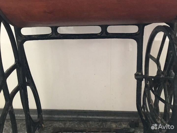 Швейная машинка ретро