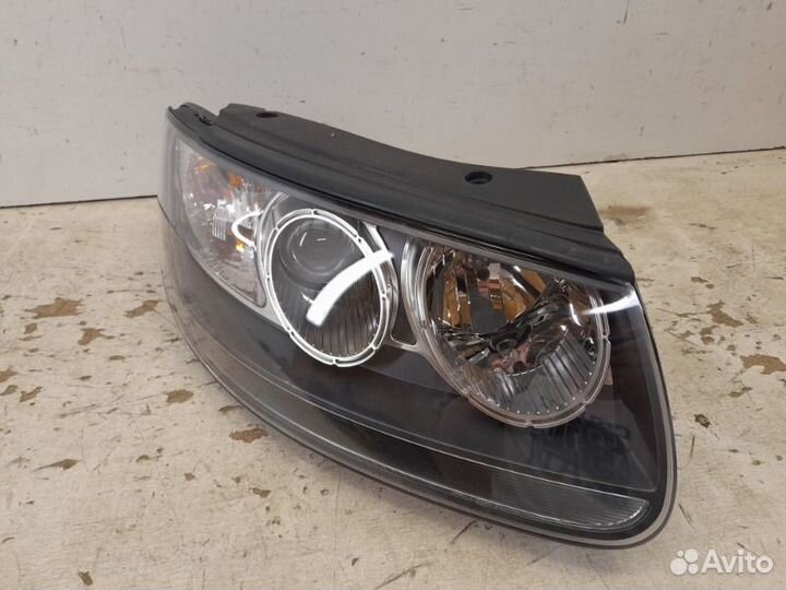 Фара правая Hyundai Santa Fe 2 2006-2012