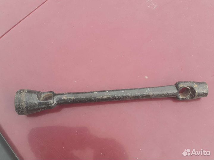 Продам ключ