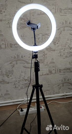 Кольцевая лампа 26 см