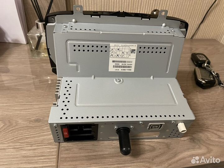 Штатная магнитола LADA vesta