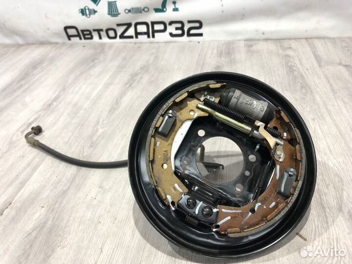 Тормозной механизм задний правый Kia Rio X-Line