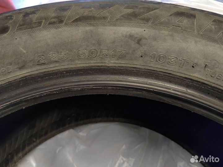 Bridgestone Blizzak Spike-01 225/60 R17 103T