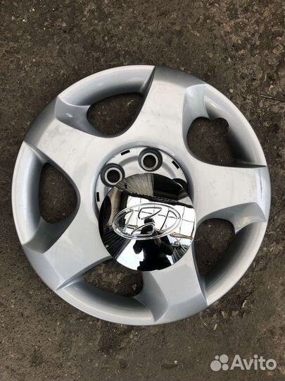 Оригинальные колпаки на Hyundai R15