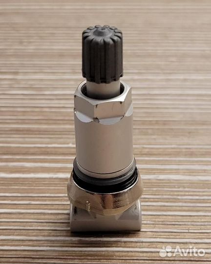 Вентиль для датчик давления шин в дисках