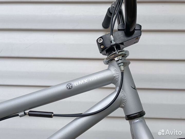 Трюковой велосипед bmx