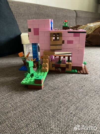 Lego Minecraft 21170 дом-свинья