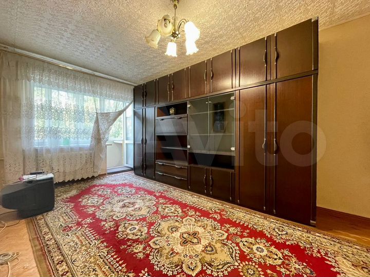 3-к. квартира, 55 м², 3/5 эт.