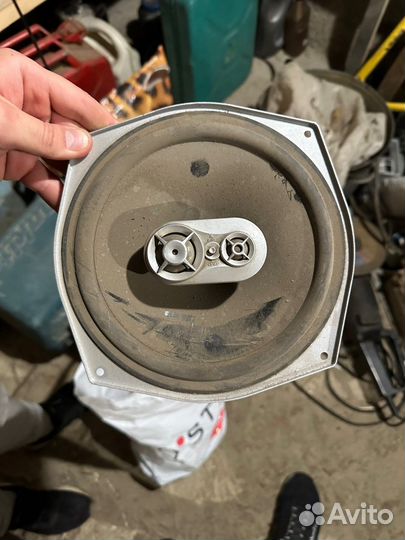 Динамики JBL 20см с грилями
