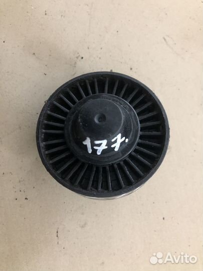 Натяжной ролик BMW 5 E60 рестайлинг