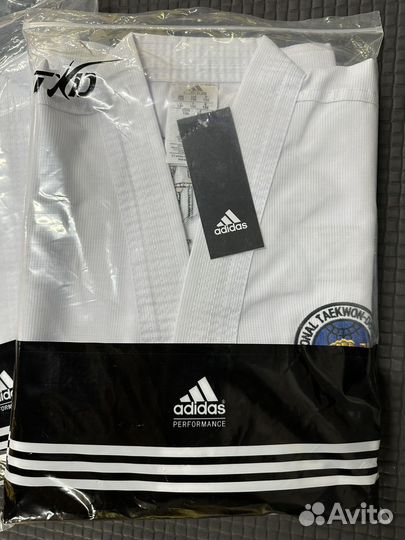 Форма adidas для тхэквондо ITF 180, 150