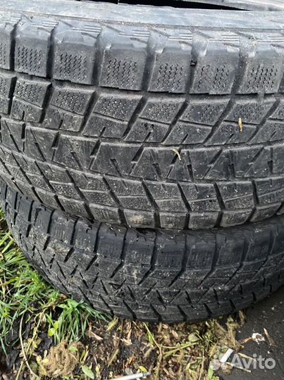 Bridgestone B249 275/60 R20