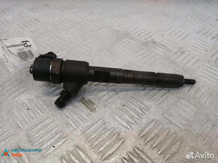 Форсунка Opel Combo 3 (C) рест. 2005 93183910