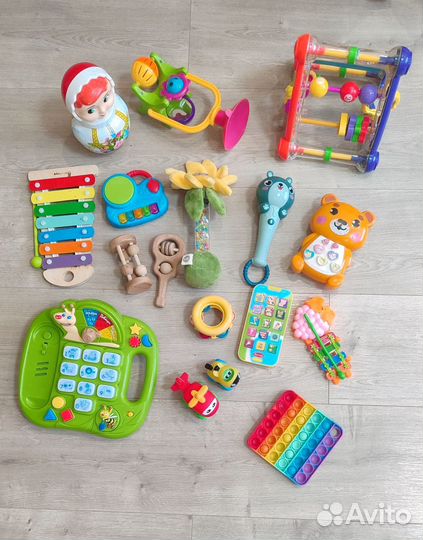 Развивающие игрушки пакетом