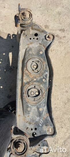 Балка Toyota mark II, Chaser, Cresta, Crown