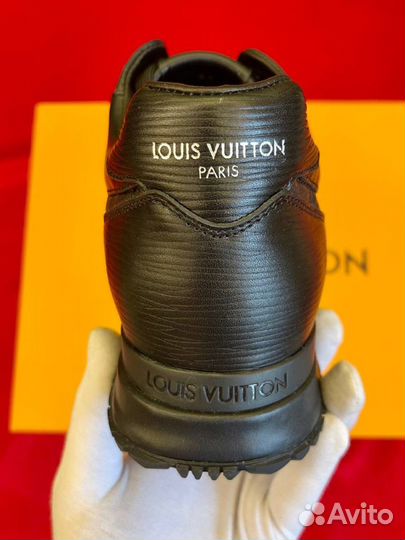 Кроссовки Louis Vuitton Run Away