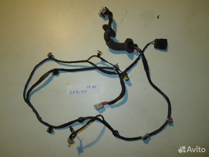 Электропроводка двери задней левой (Hyundai ix35)