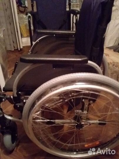 Инвалидная коляска