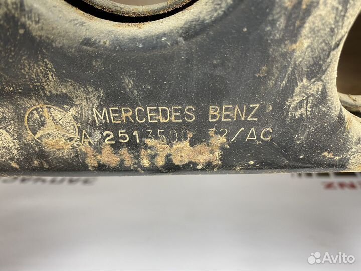 Подрамник задний Mercedes w251 R 251 балка