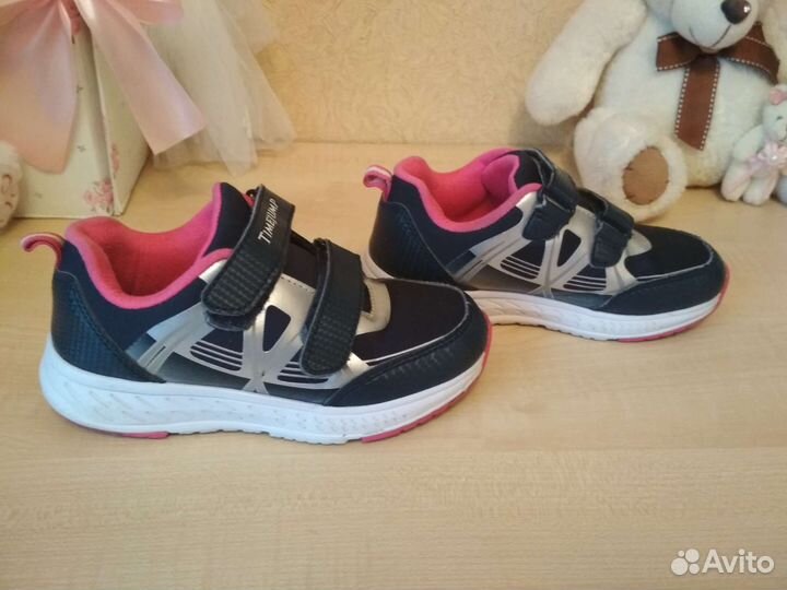 Кроссовки 31р