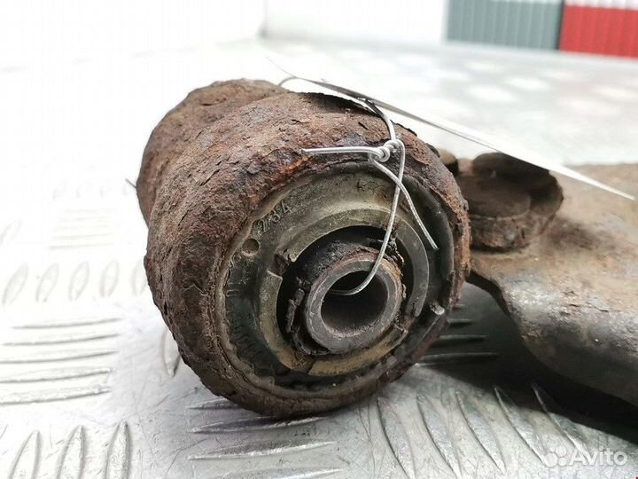 Рычаг передний правый для Opel Meriva A 93388569