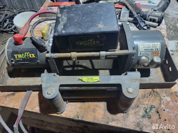 Лебедка 12 v4.5 т