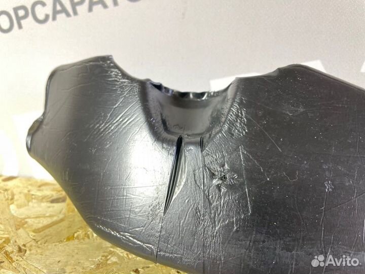 Пыльник крыла передний правый Ford Focus Iii седан