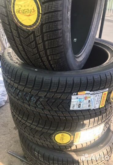 Pirelli Scorpion Winter 285/45 R21 113W