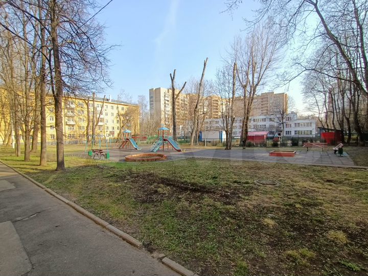 Комната 12,7 м² в 4-к., 1/8 эт.