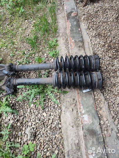 Стойка передние к Мерседес мл