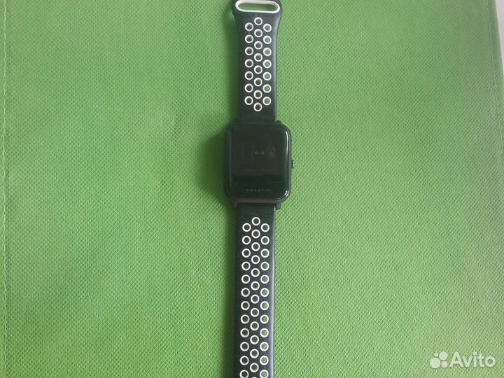 Часы фитнес аmazfit bip