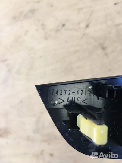 Блок управления стеклоподъемниками задний левый