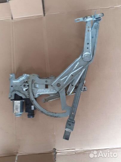 Стеклоподъемник передний левый Опель Мерива A