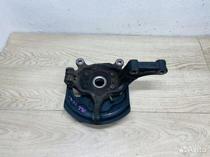 Кулак поворотный правый Nissan X-trail 31