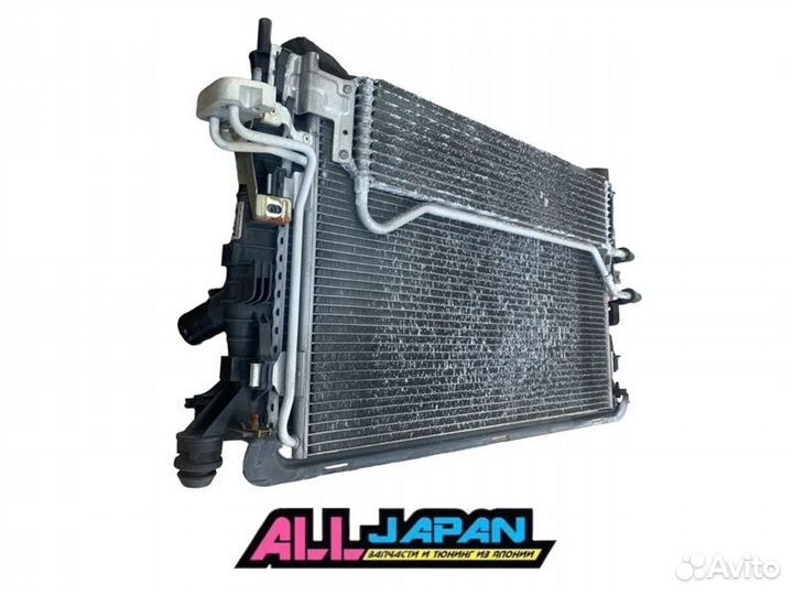 Радиатор охлаждения двигателя Volvo V50 MV20 2007
