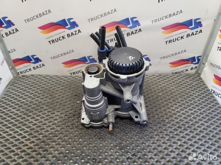 41211417 Кран управления тормозами прицепа