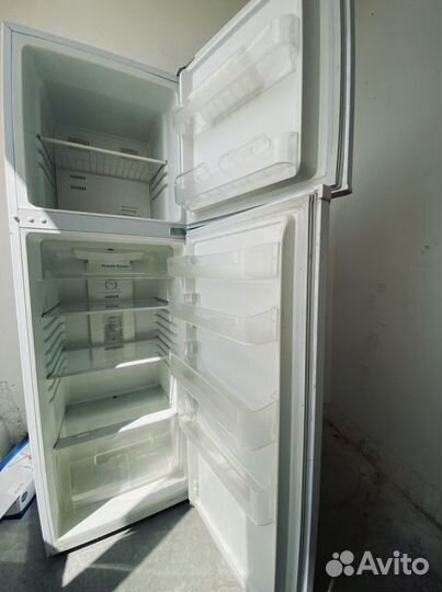 Холодильник б/у kelon