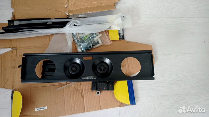 Кронштейн для телевизора. Наклонно поворотный