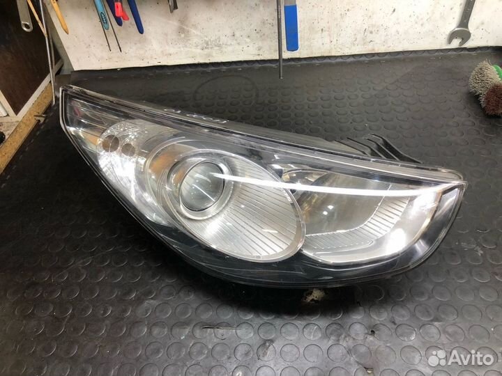 Фара правая Hyundai IX35 (2010-2013)
