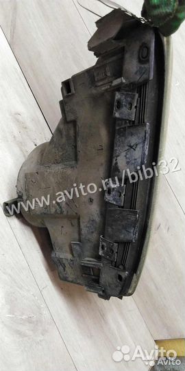 Фара передняя левая Audi 100 C4