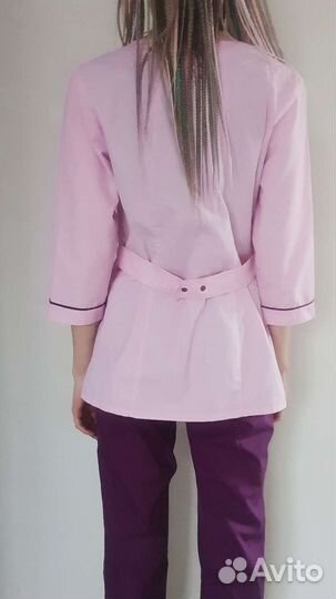 Медицинский костюм женский, новый, 42 размер