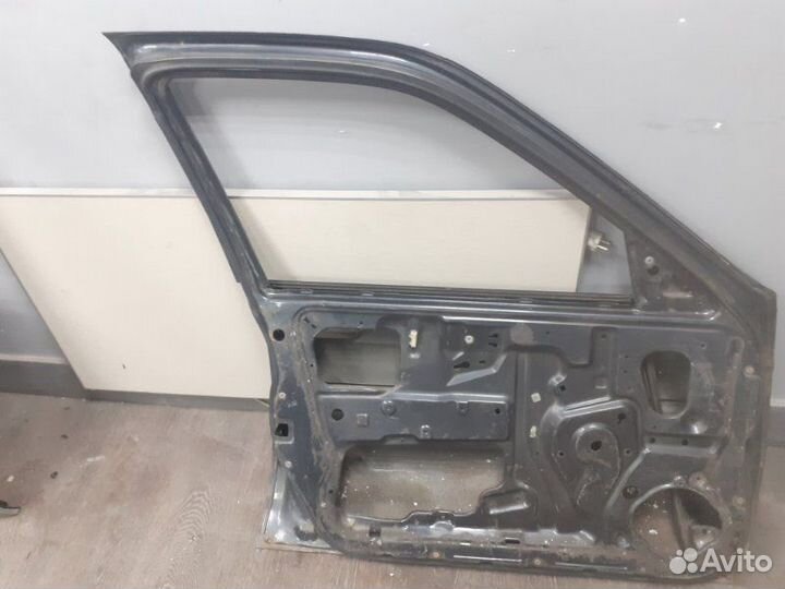 Дверь передняя левая Nissan Sunny B13 CD17