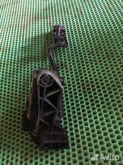 Педаль газа Opel Astra H