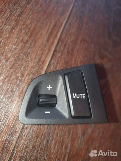 Кнопка на руль Хундай солярис