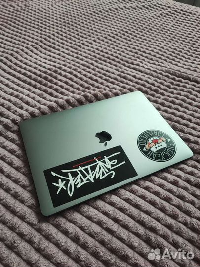 Apple MacBook Pro 13 2020