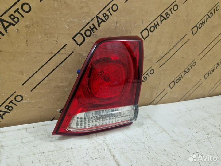 Фонарь правый Toyota Land Cruiser 200