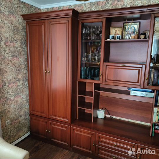 Стенка в гостиную бу