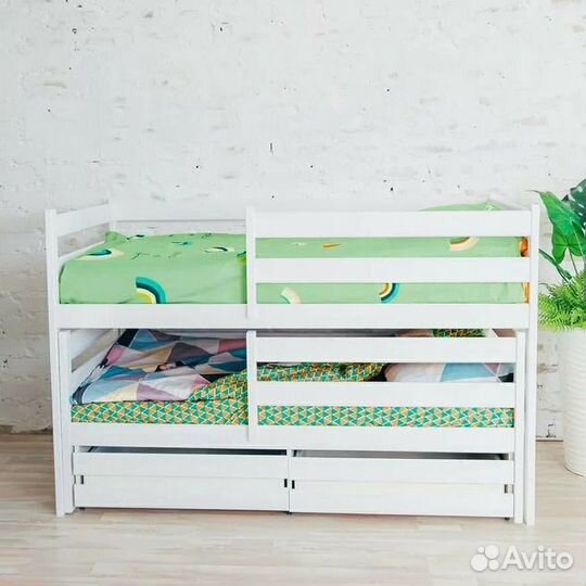 Кроватка выдвижная из натурального дерева матрешка